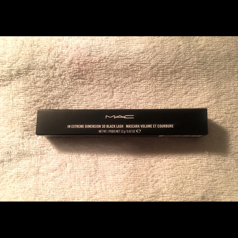 MAC In Extreme Dimension 3D Black Mascara